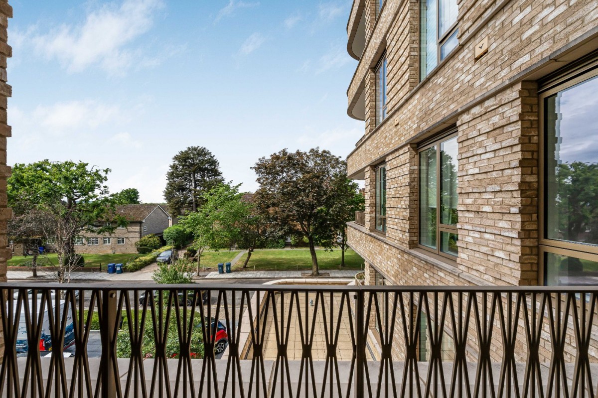 Merrion Avenue, Stanmore