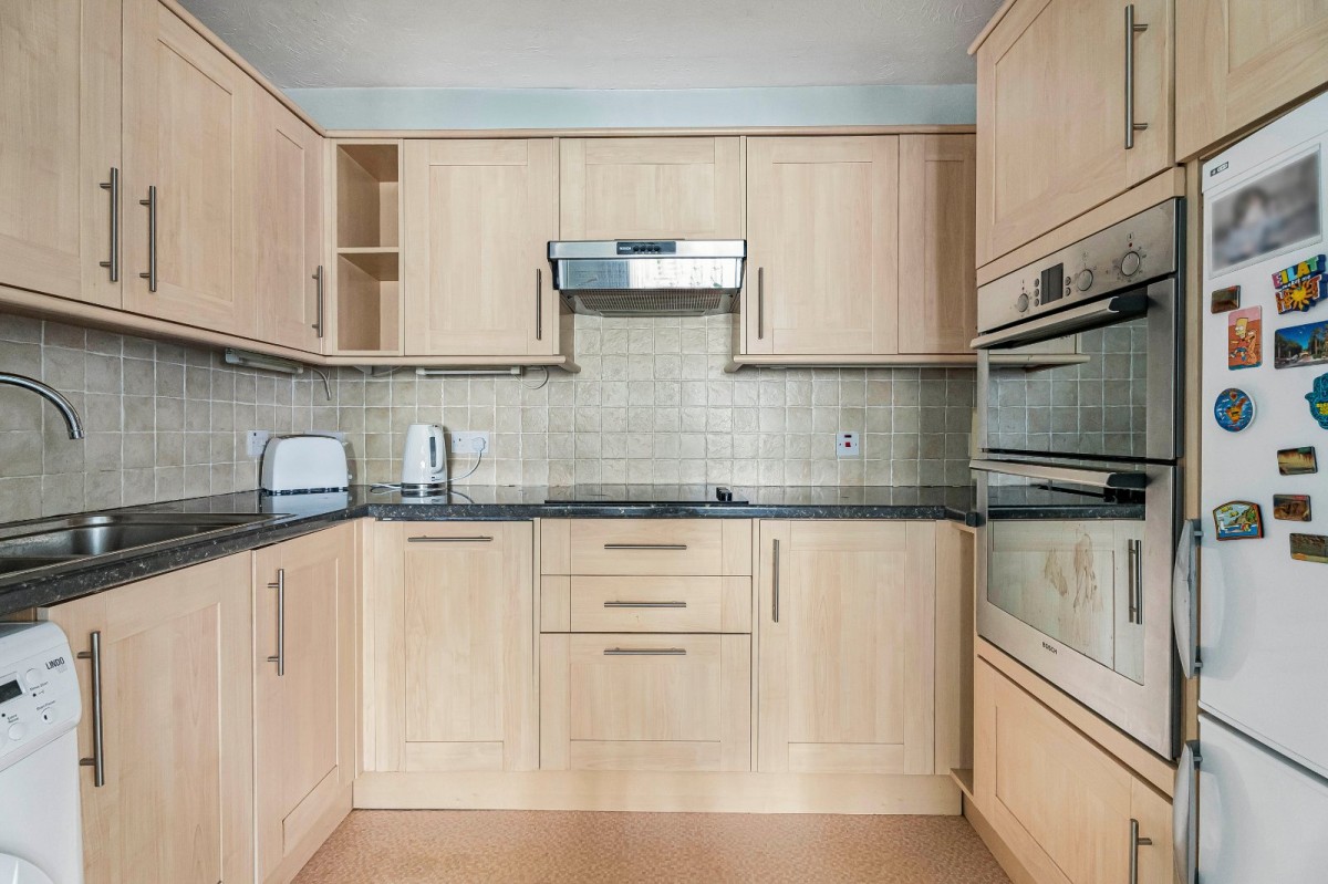 Du Cros Drive, Stanmore