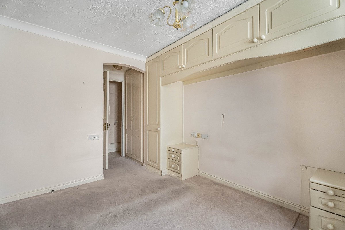 Du Cros Drive, Stanmore