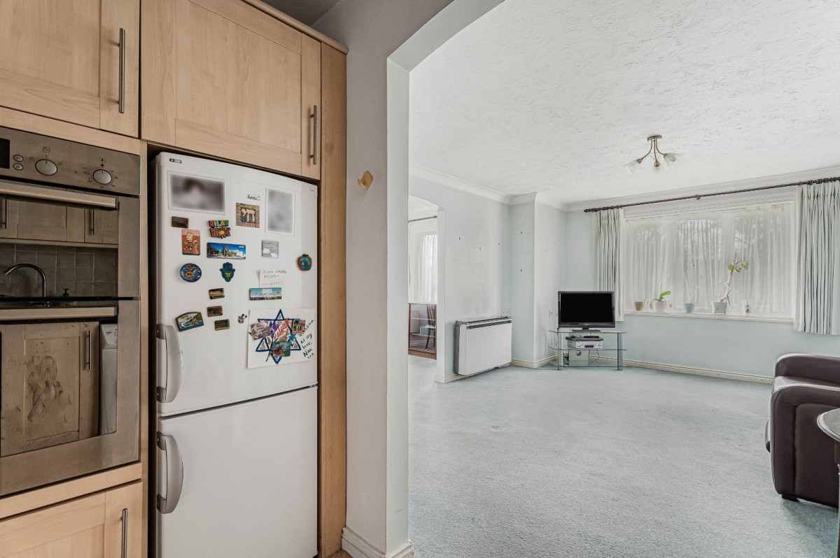 Du Cros Drive, Stanmore