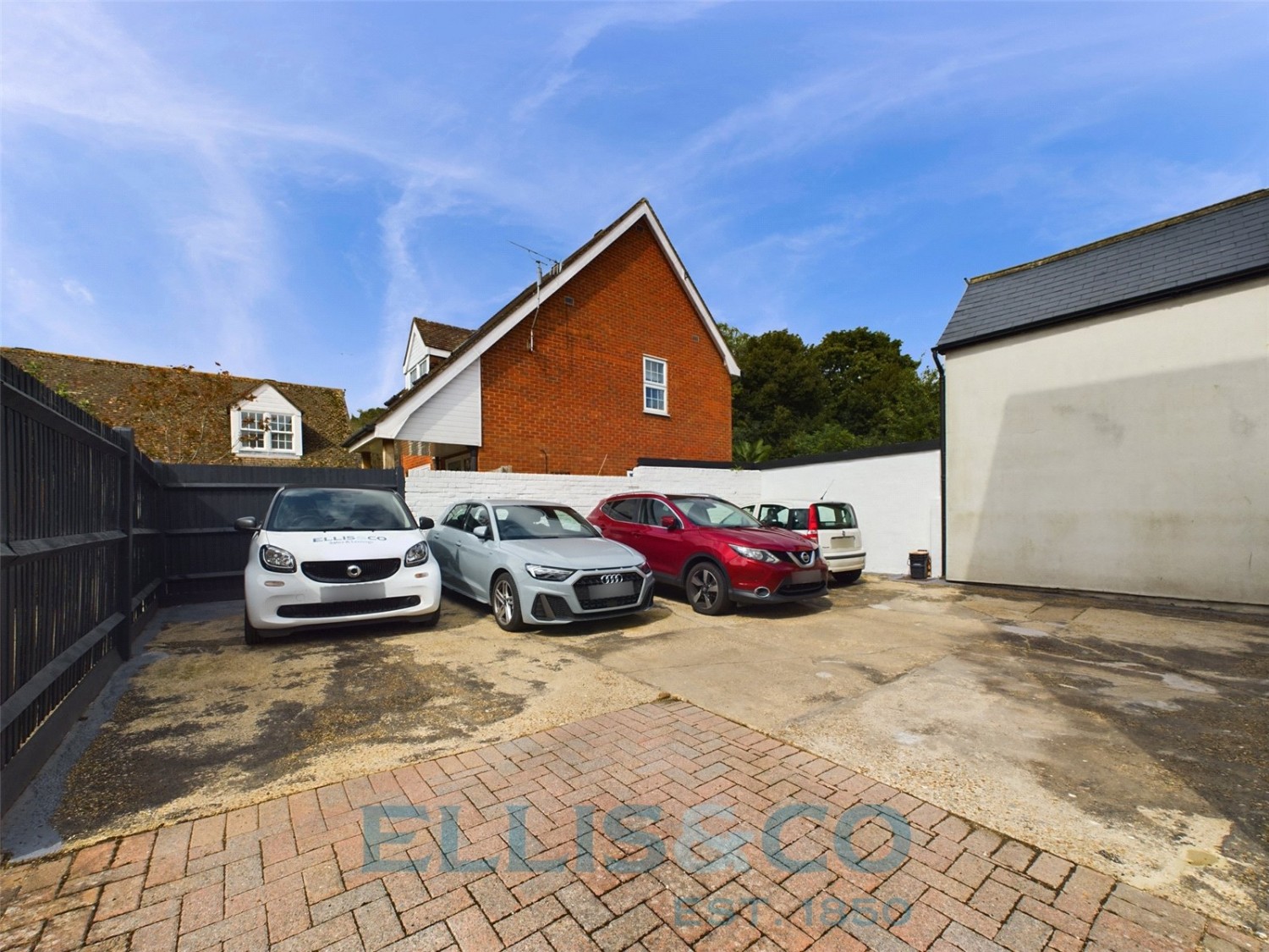 Maidstone Road, Hadlow, Tonbridge