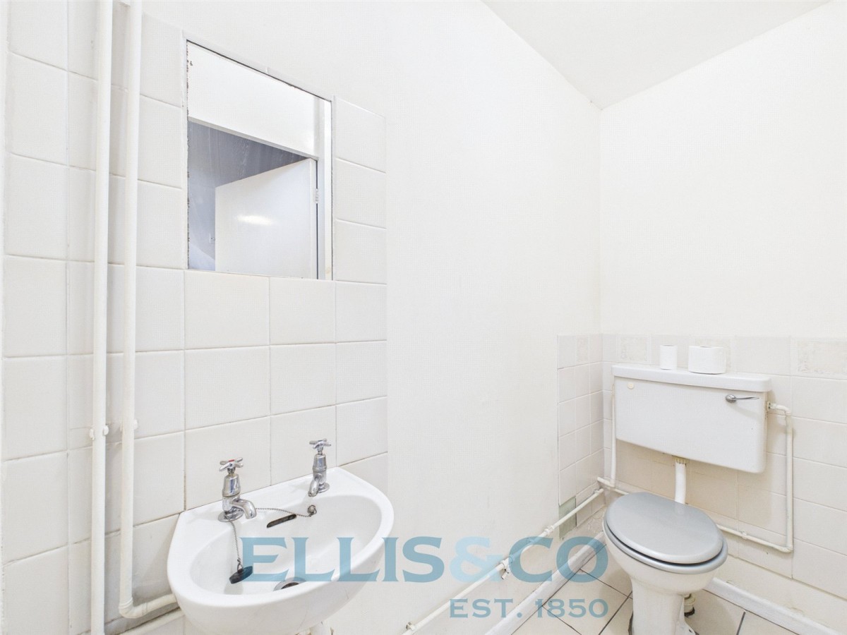 Hadlow, Tonbridge, Kent