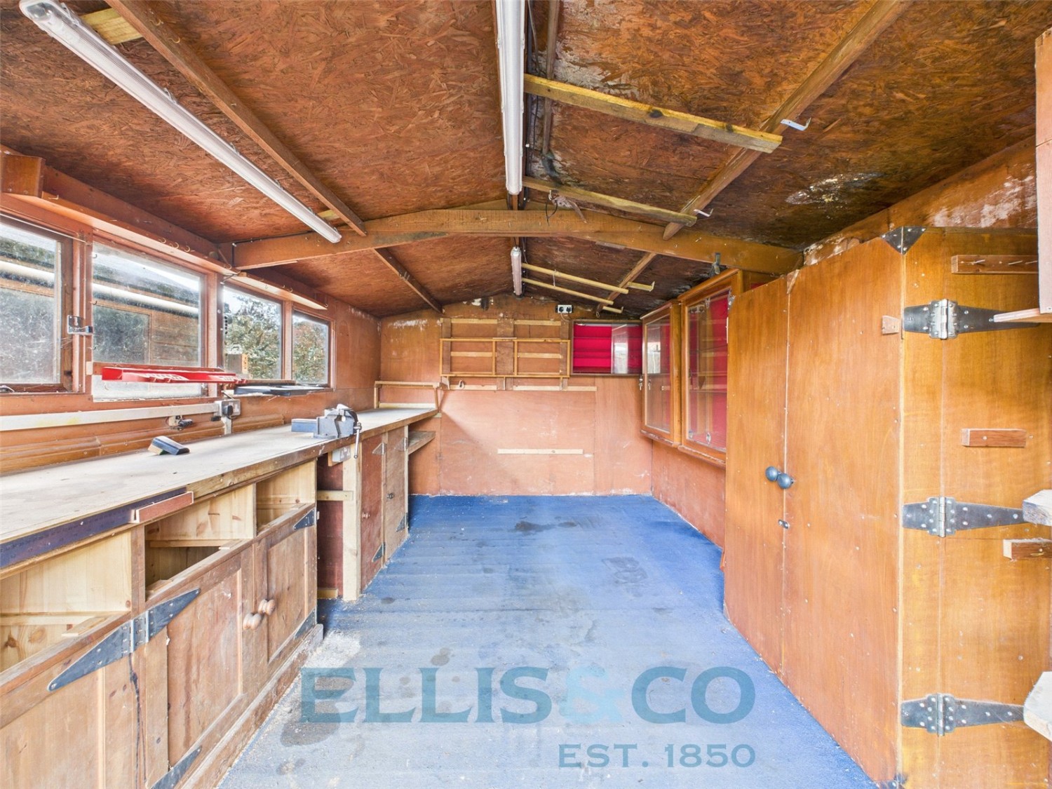 Hadlow, Tonbridge, Kent