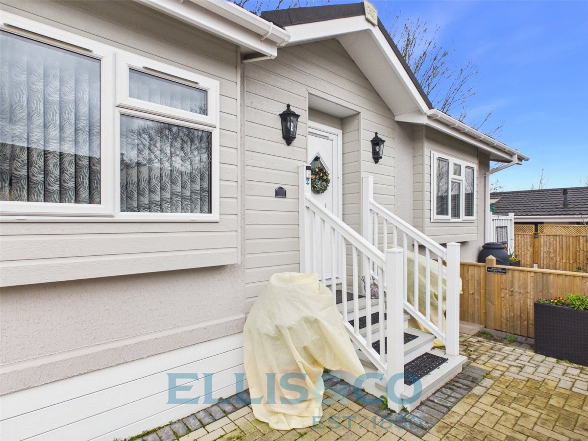 Golden Green, Tonbridge, Kent