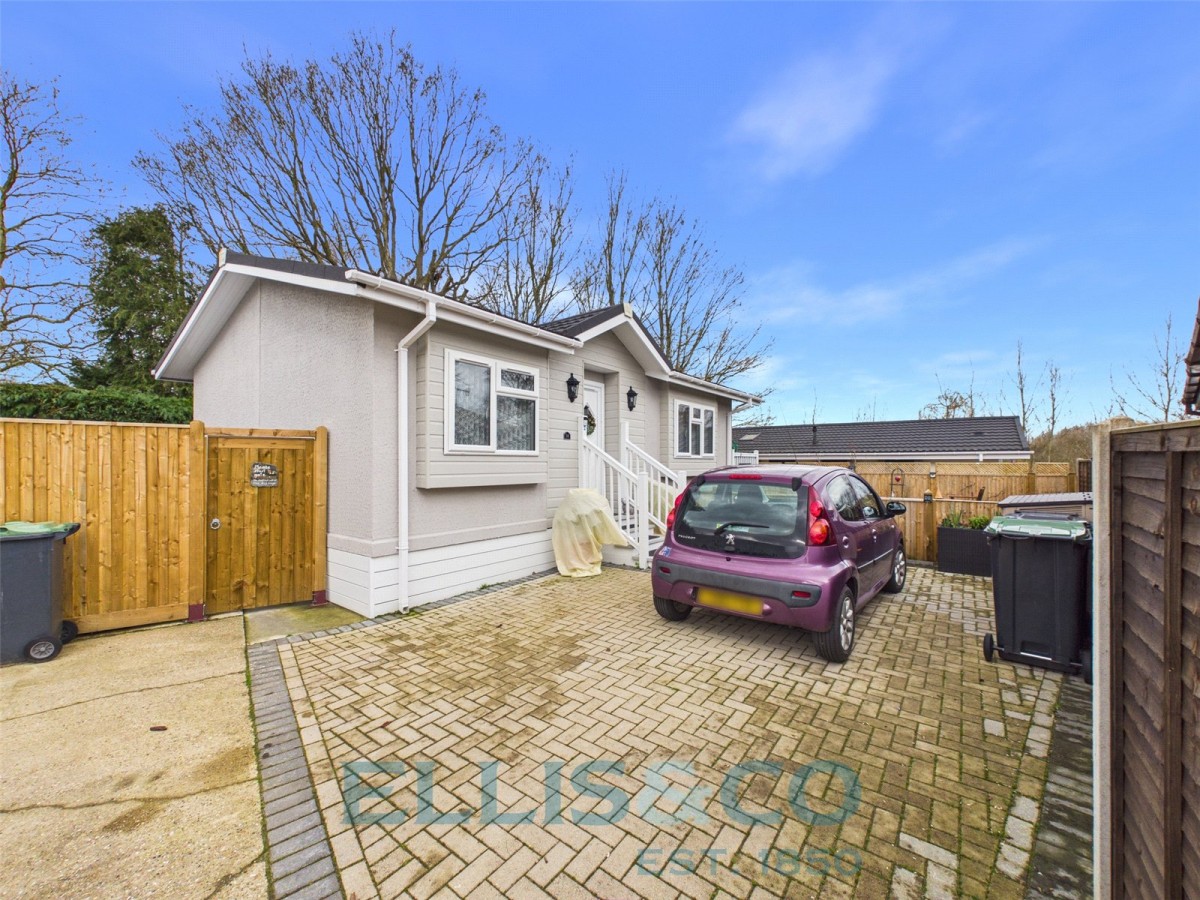 Golden Green, Tonbridge, Kent