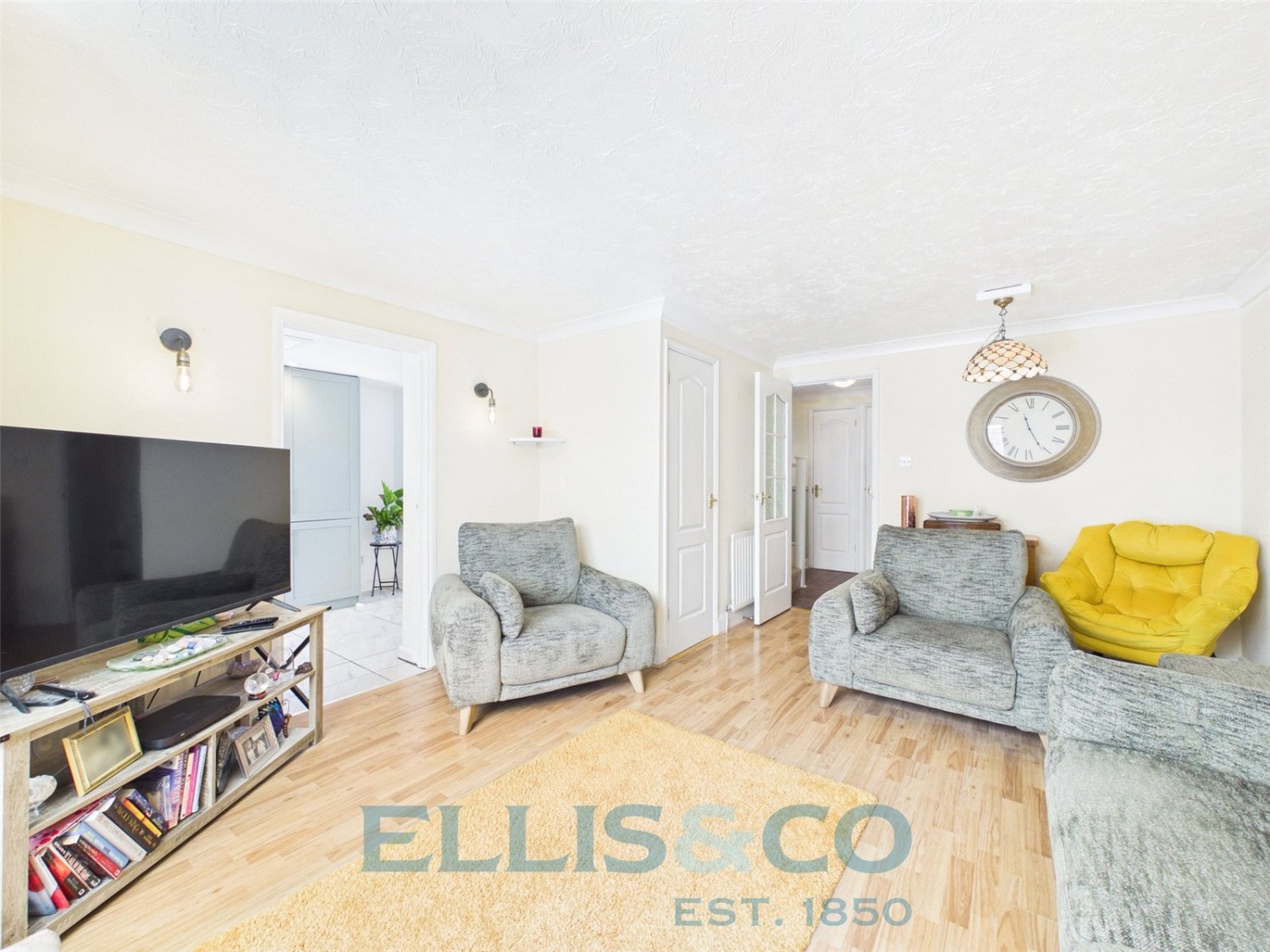 Hadlow, Tonbridge, Kent