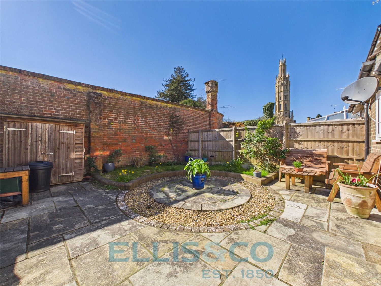 Hadlow, Tonbridge, Kent