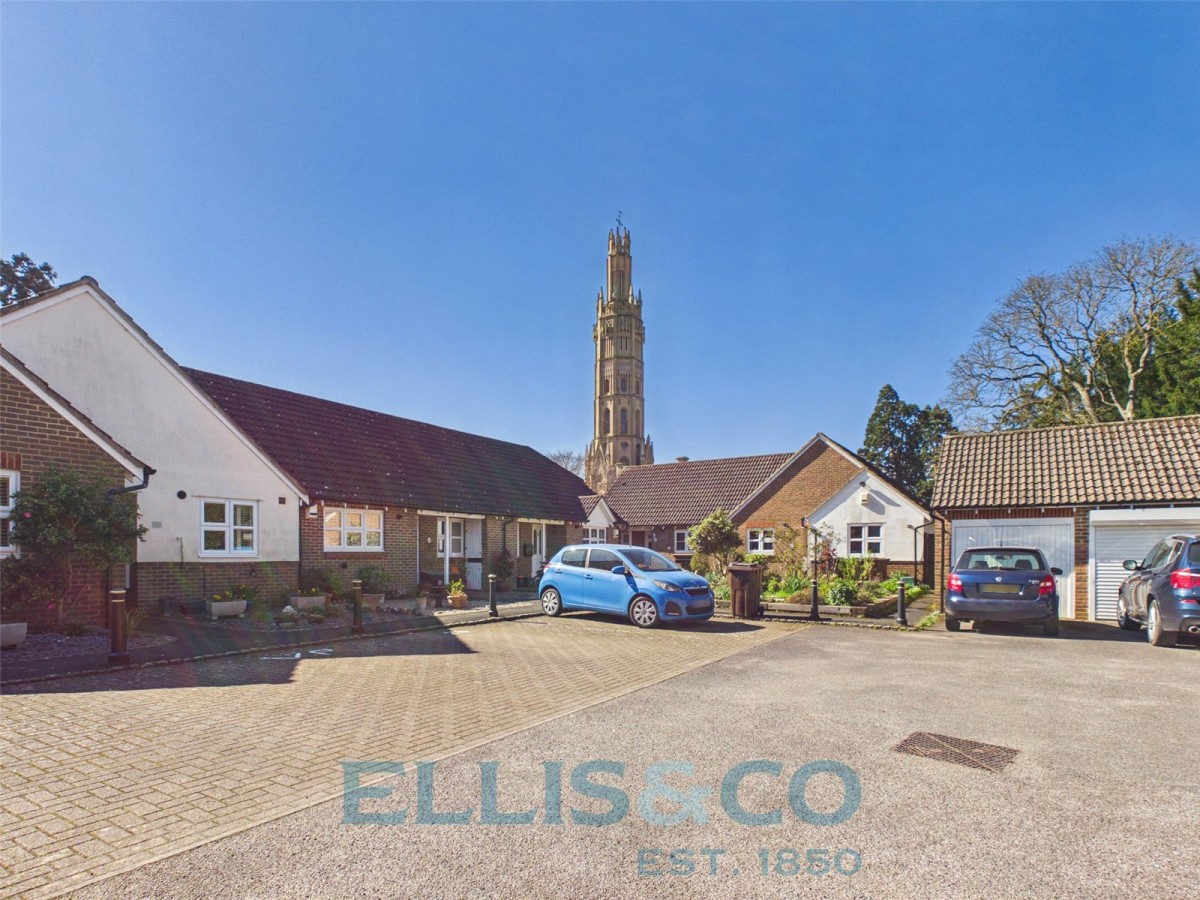 Hadlow, Tonbridge, Kent