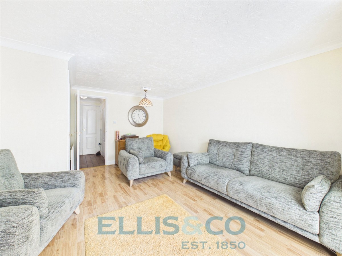 Hadlow, Tonbridge, Kent