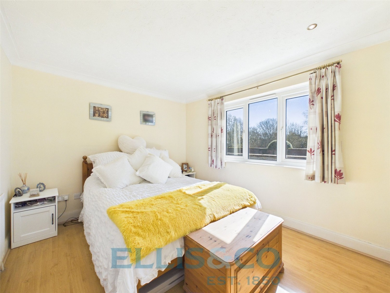 Hadlow, Tonbridge, Kent