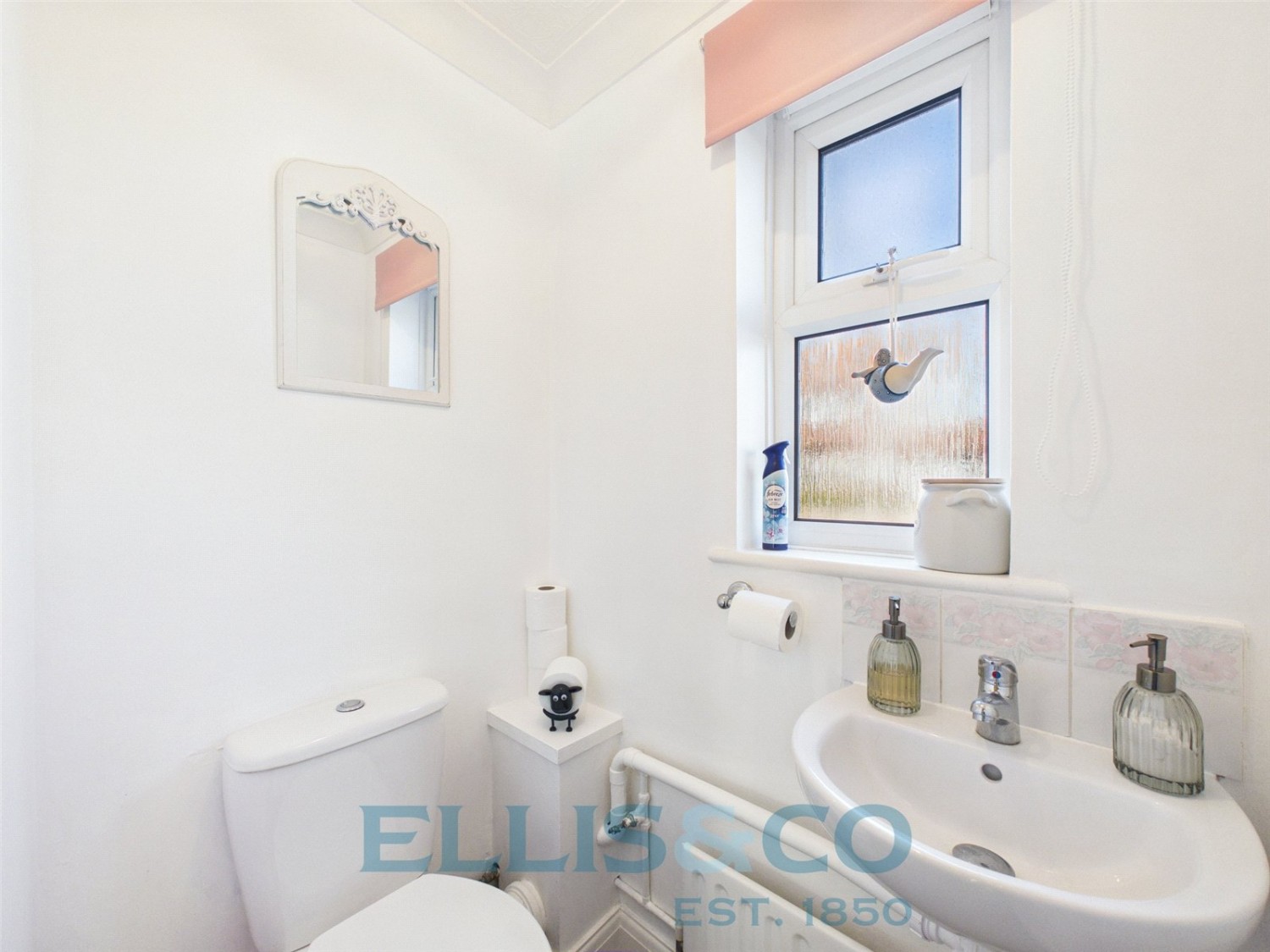 Hadlow, Tonbridge, Kent