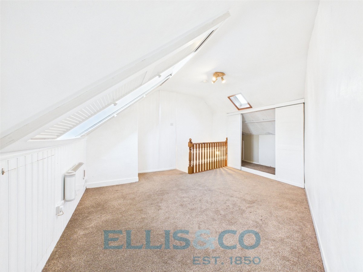 Hadlow, Tonbridge, Kent