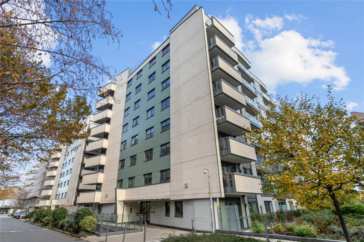 Waterside Way, London