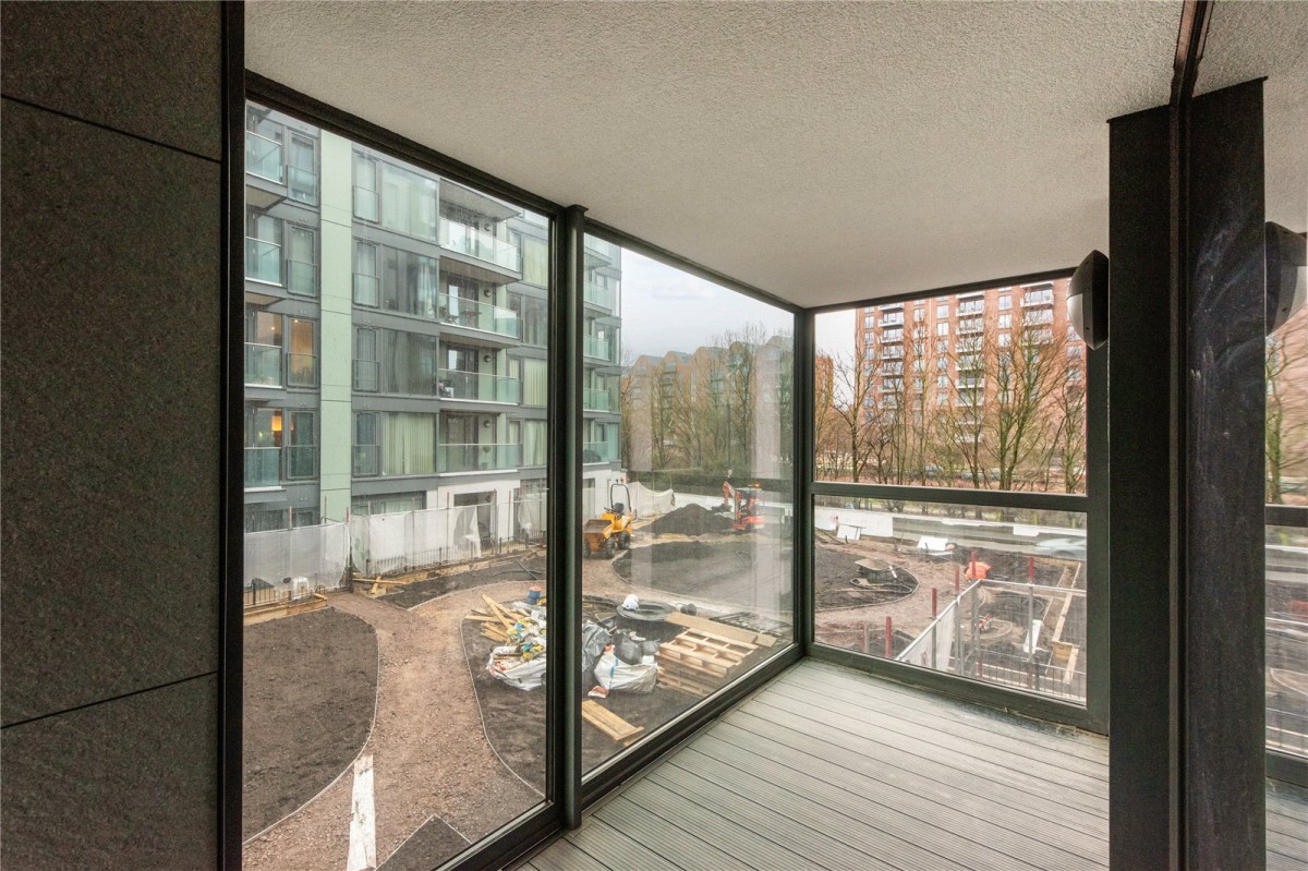 Waterside Way, London