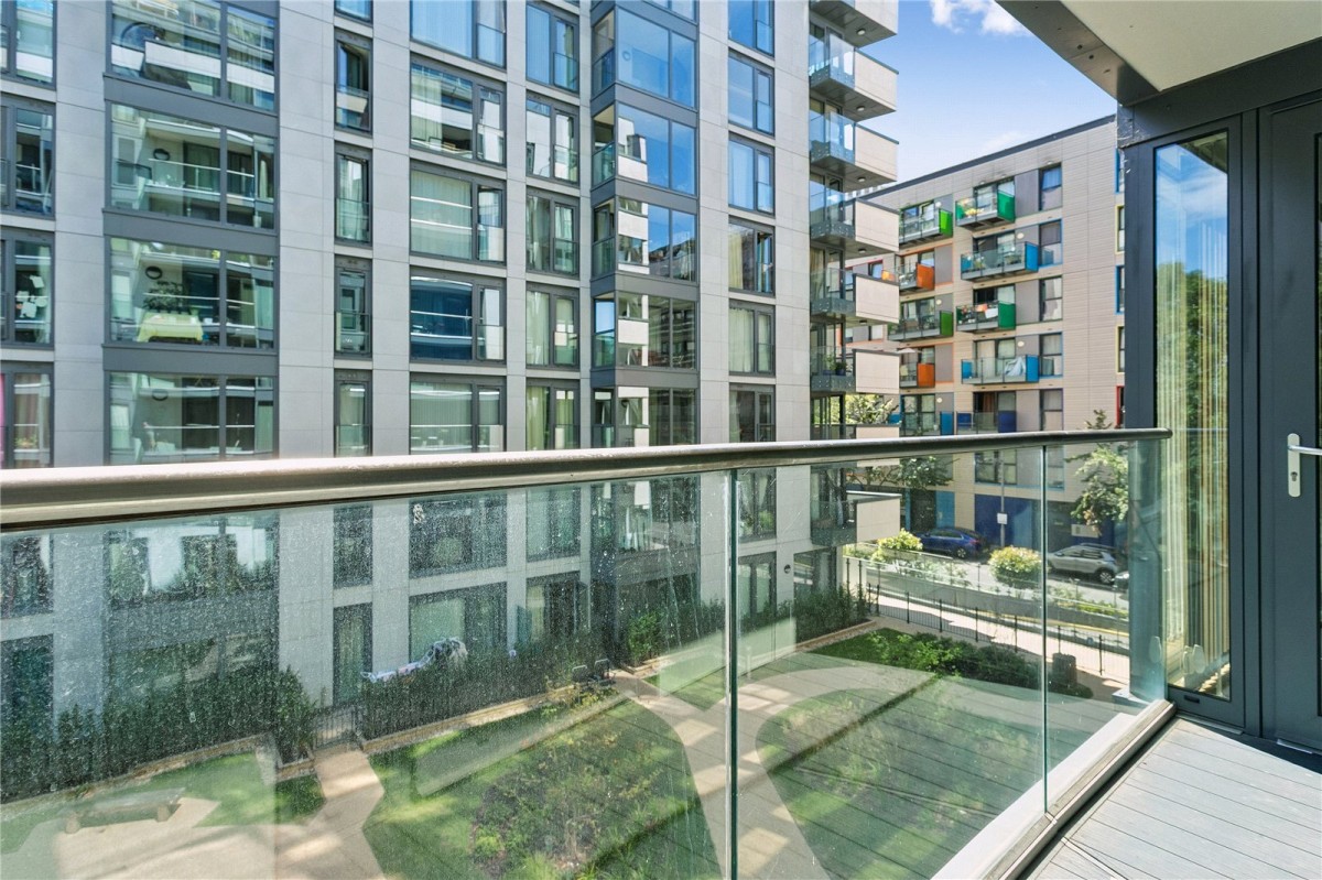 Waterside Way, London