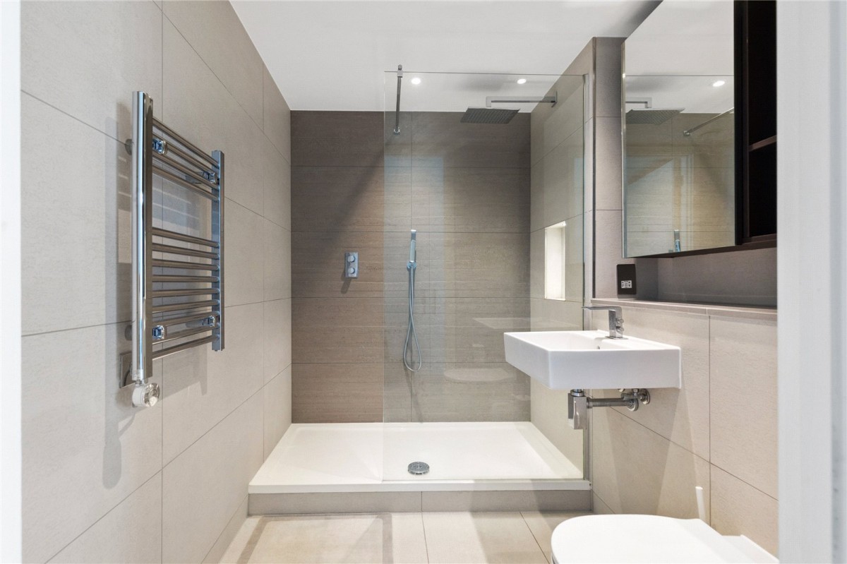 Daneland Walk, London