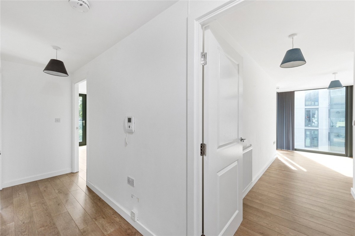 Waterside Way, London