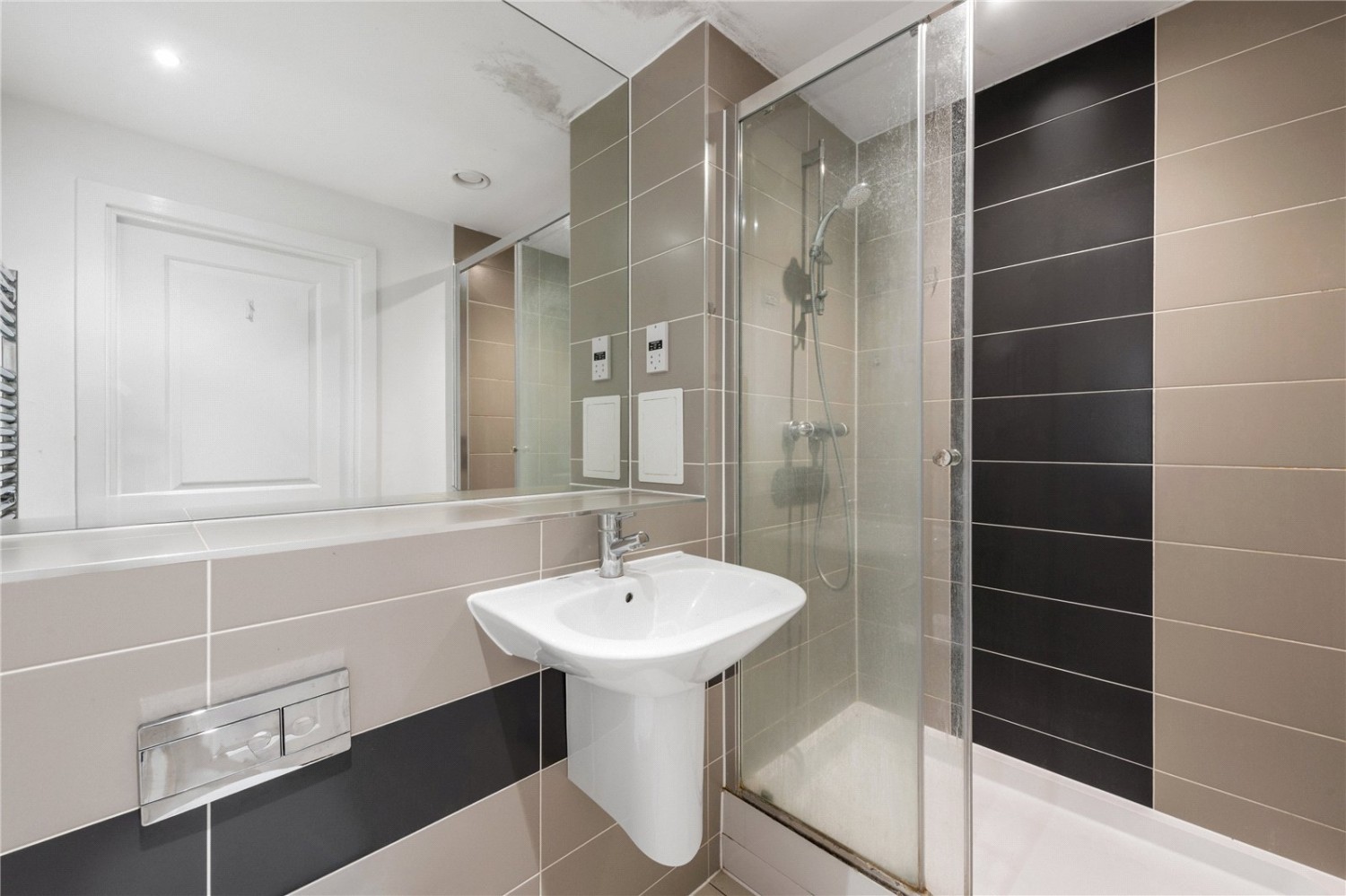 Waterside Way, London