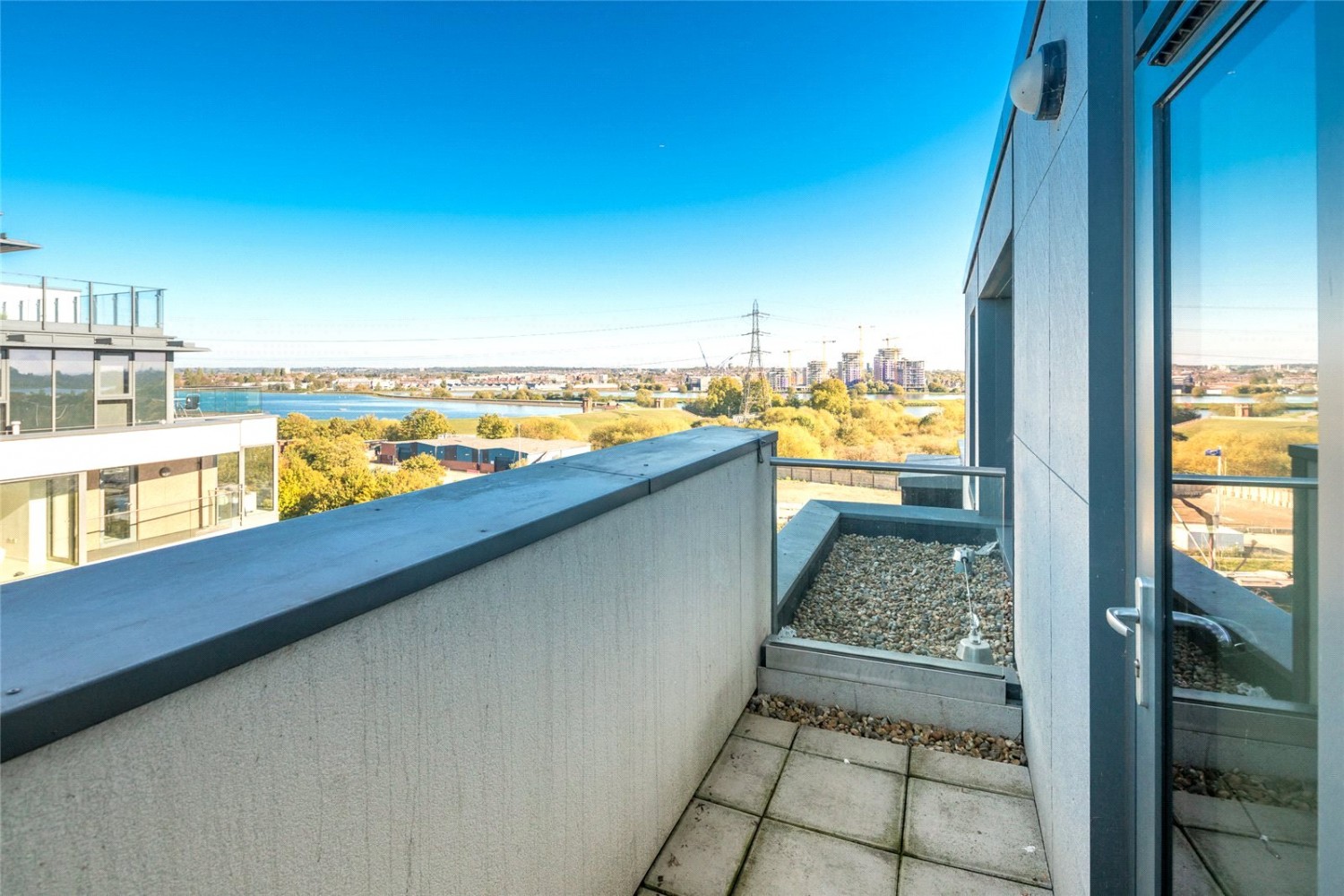 Waterside Way, London