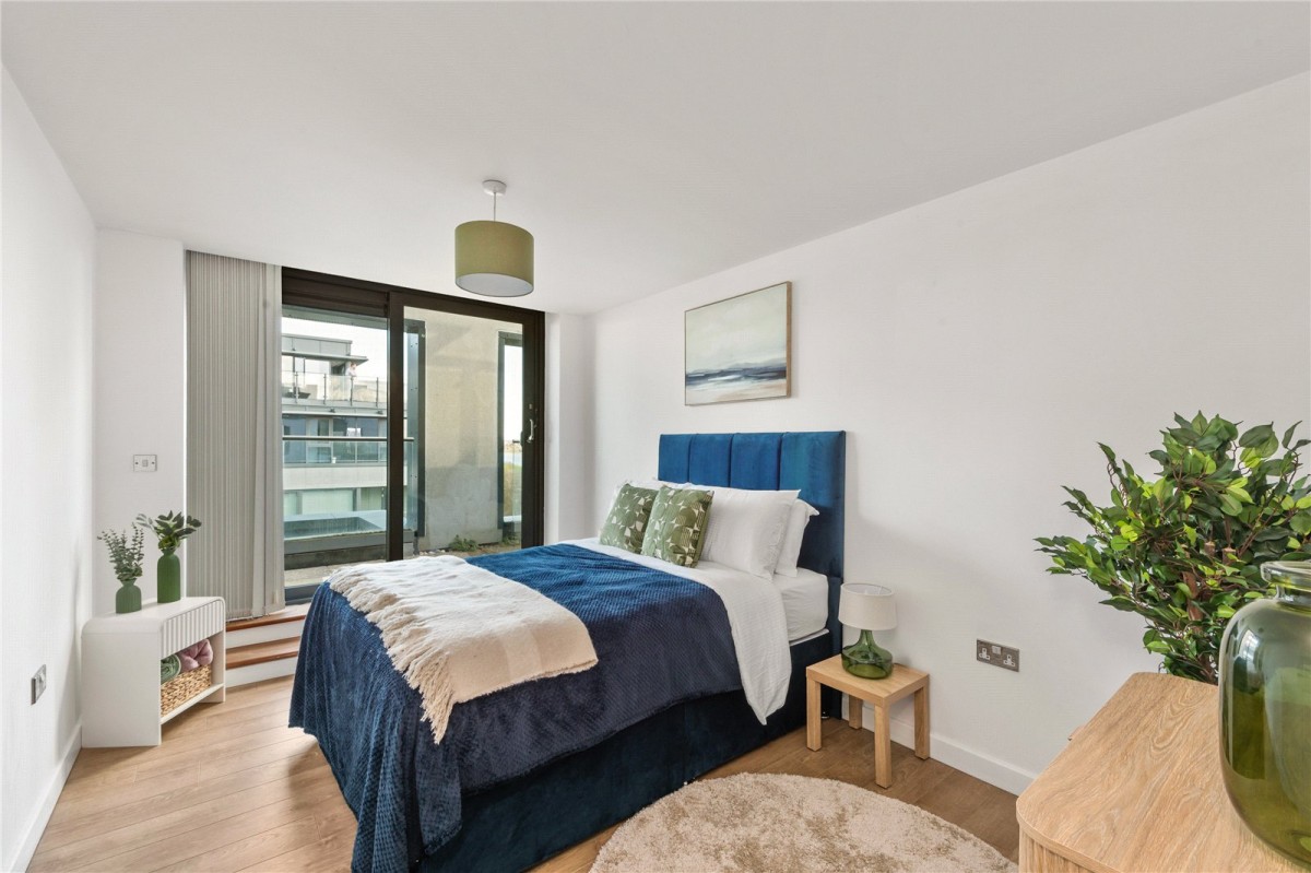 Waterside Way, London