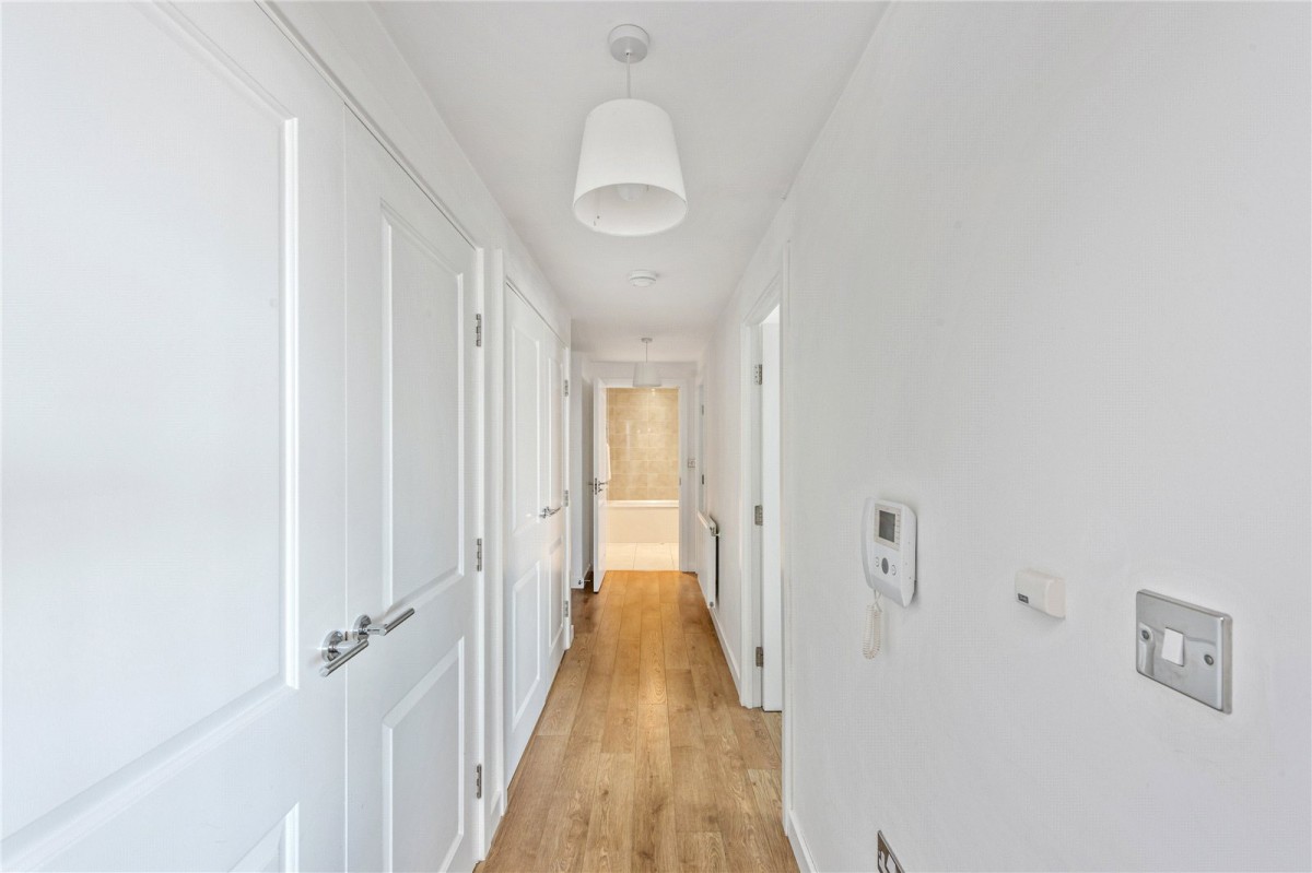 Waterside Way, London