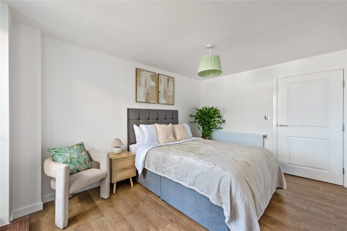 Waterside Way, London