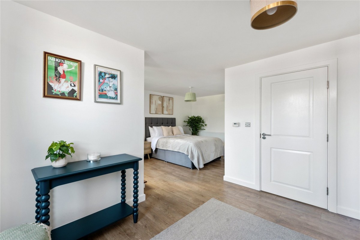 Waterside Way, London