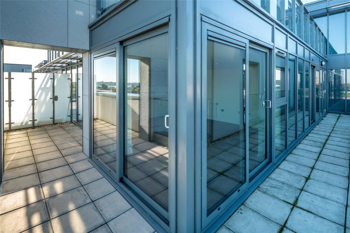 Waterside Way, London