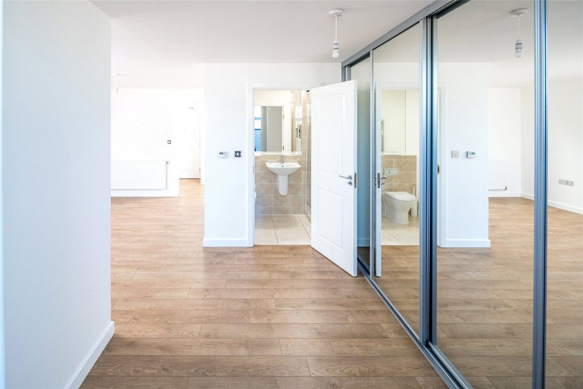 Waterside Way, London