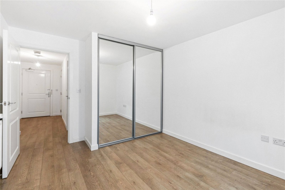 Waterside Way, London