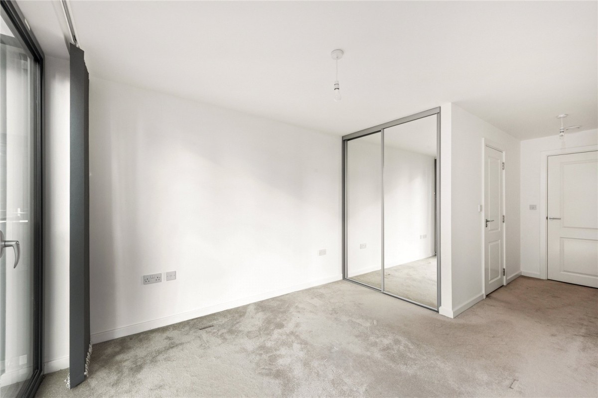 Waterside Way, London