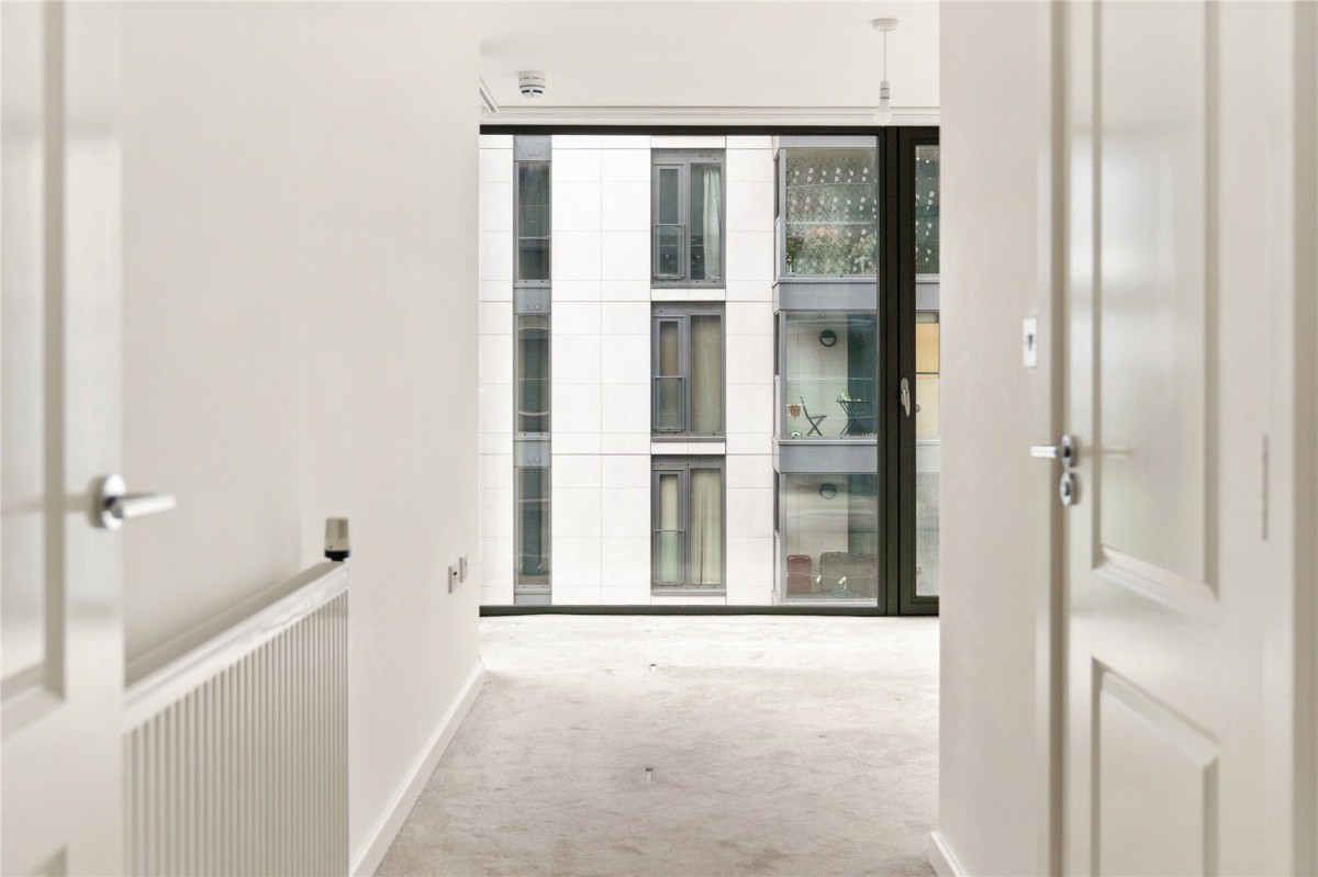 Waterside Way, London