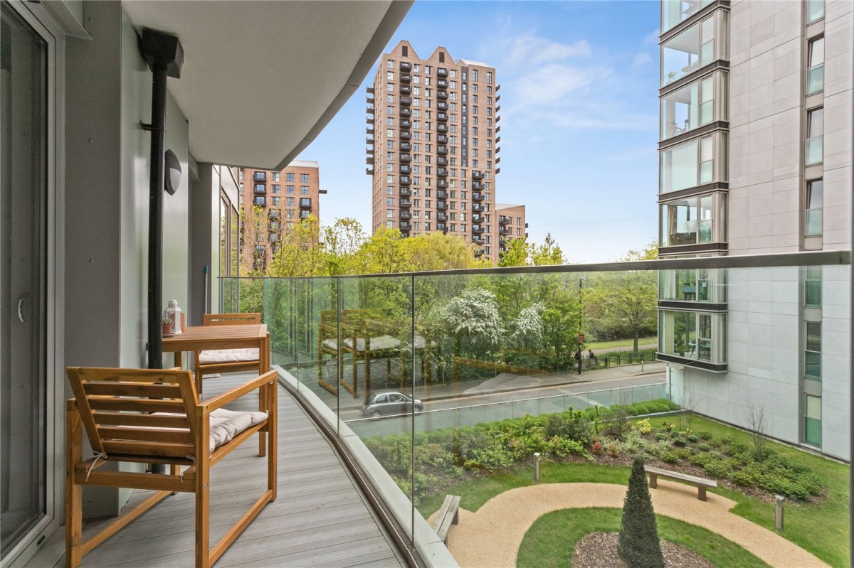 Waterside Way, London