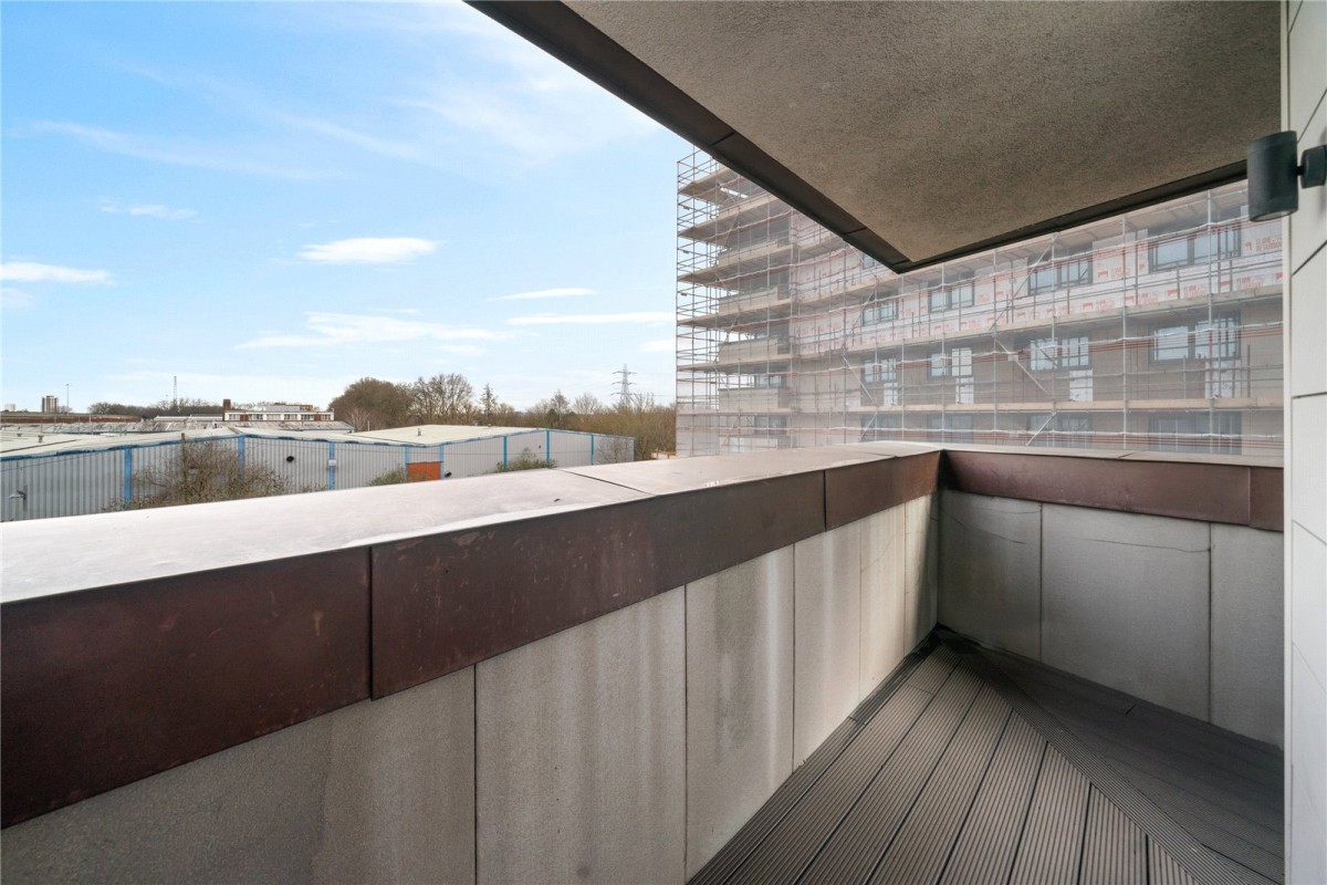 Waterside Way, London