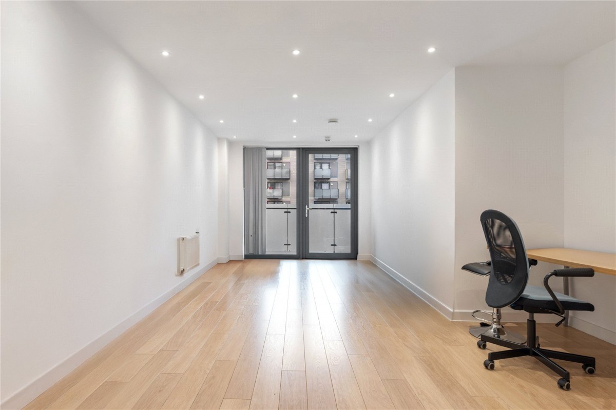 Waterside Way, London