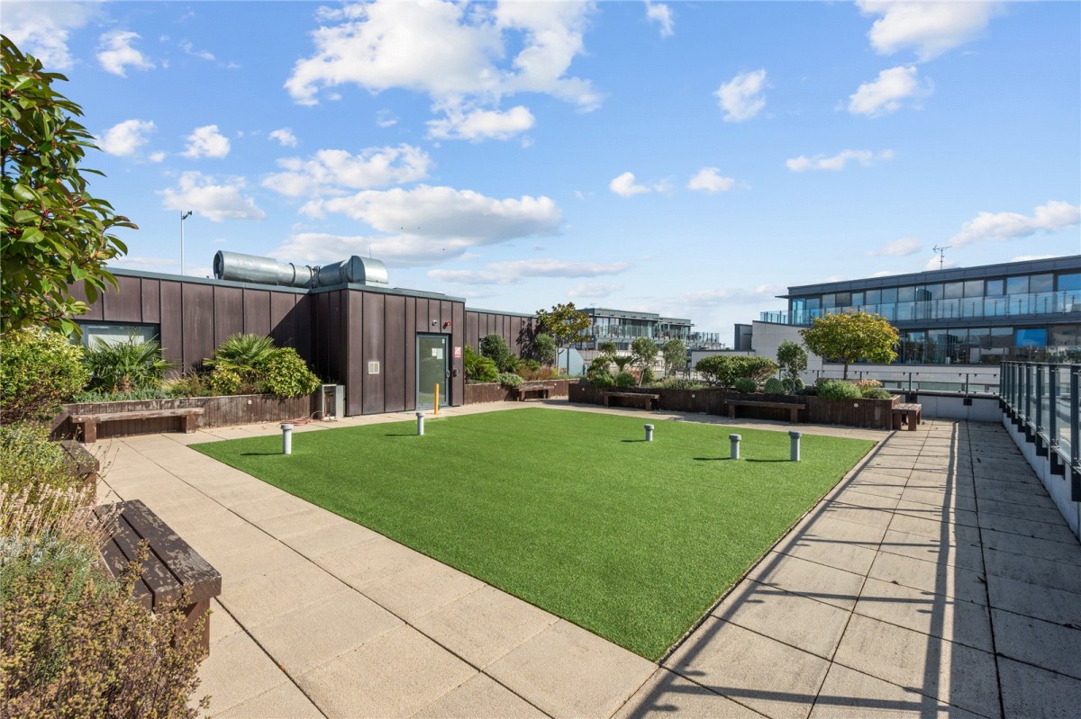 Waterside Way, London