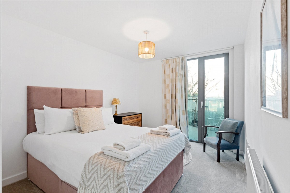 Waterside Way, London