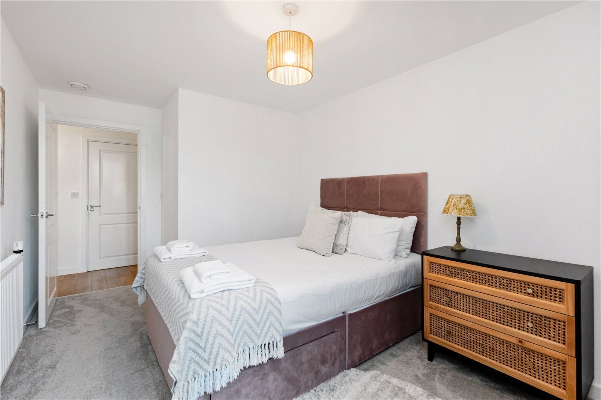 Waterside Way, London