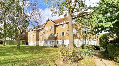 Crawford Avenue, Wembley