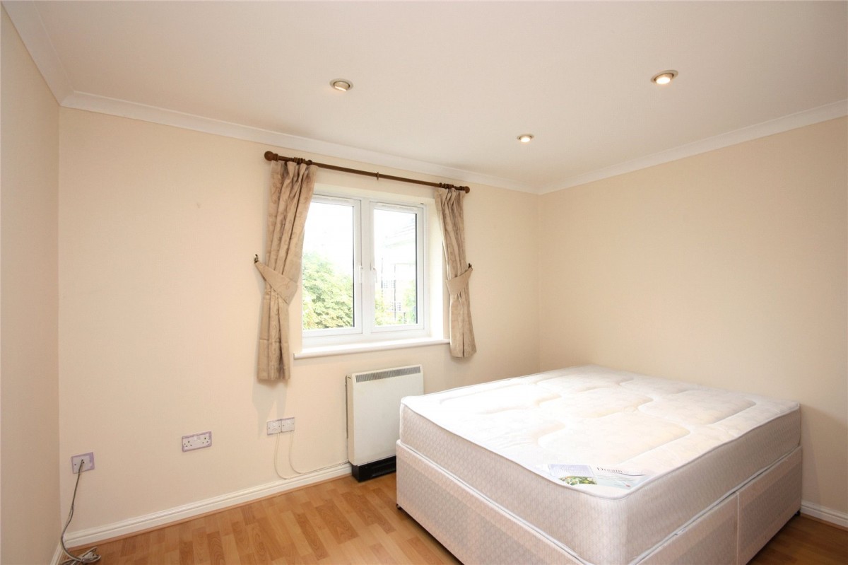 Crawford Avenue, Wembley