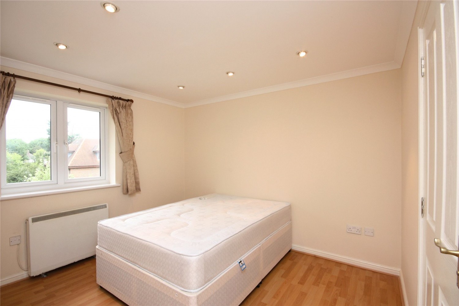 Crawford Avenue, Wembley