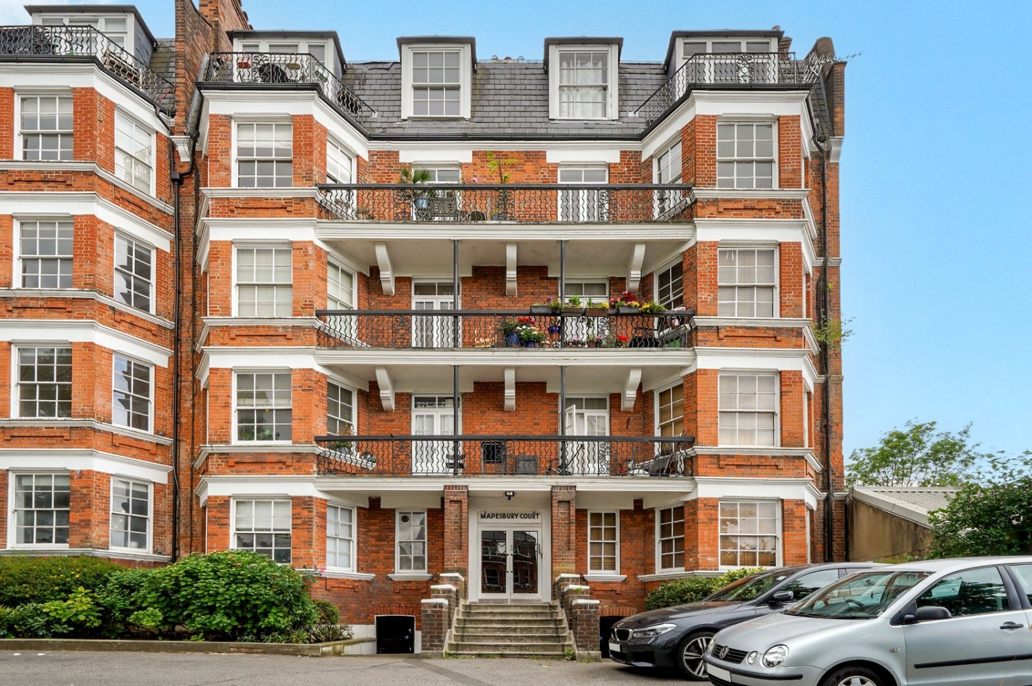 61, Shoot Up Hill, 59 - 61, Shoot Up Hill, London