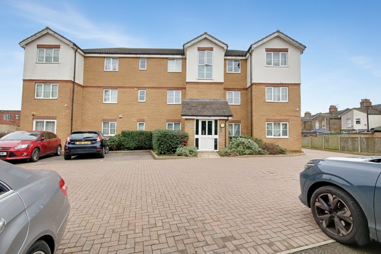 Rossmore Close, Enfield