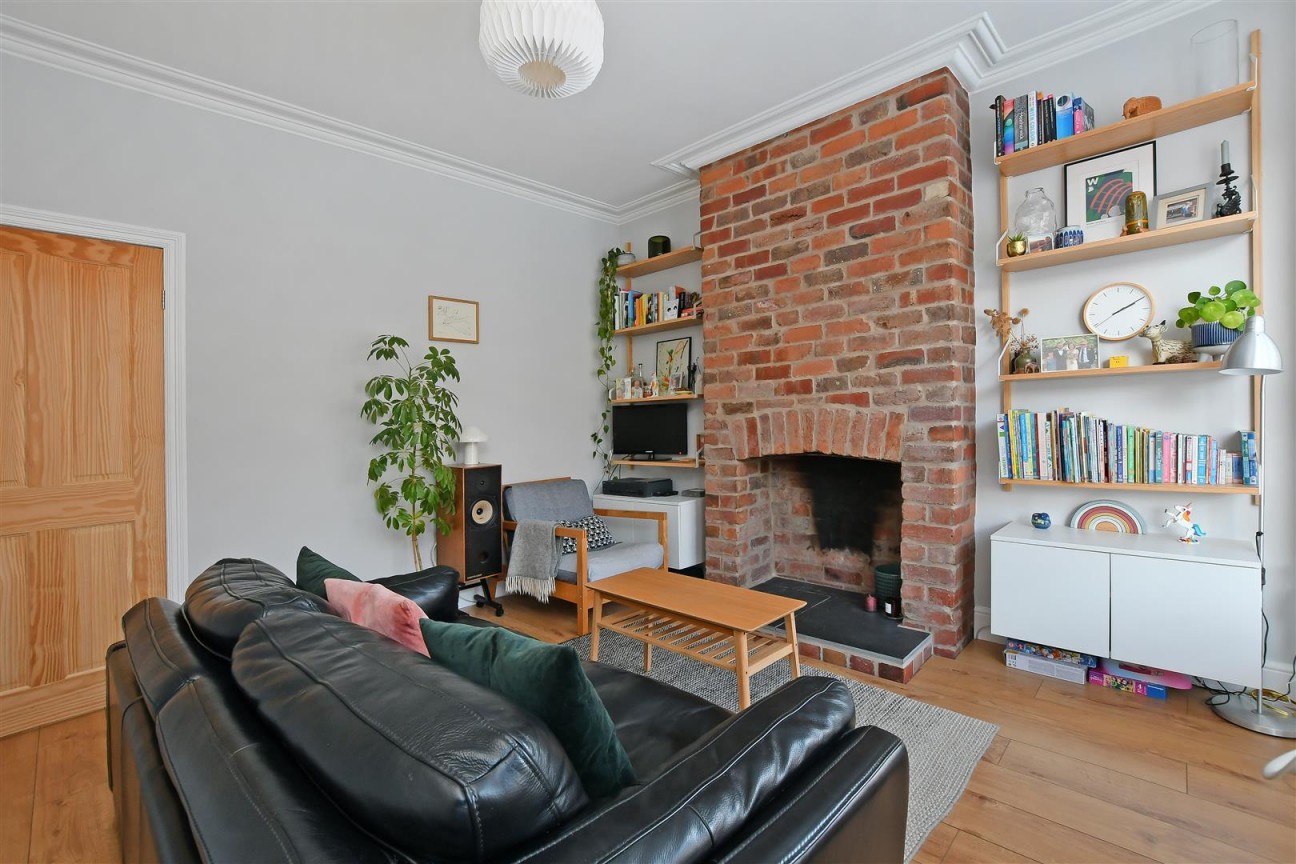 Frickley Road, Hangingwater, Sheffield