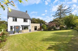 Valley Road, Barlow, Dronfield