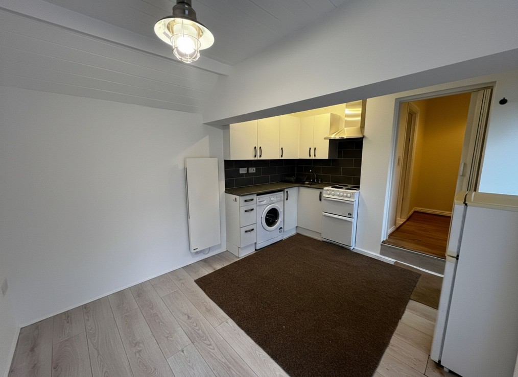 Leamington Road, Stivichall Manor, CV3