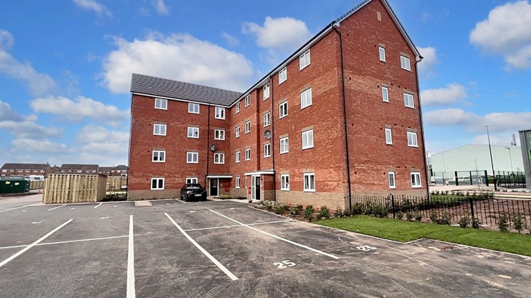 Hall Farm Avenue, Coventry, CV6