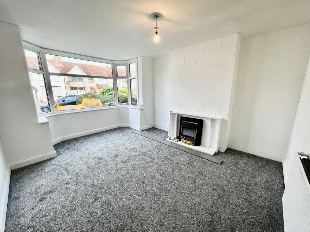 Ernsford Avenue, Coventry, CV3