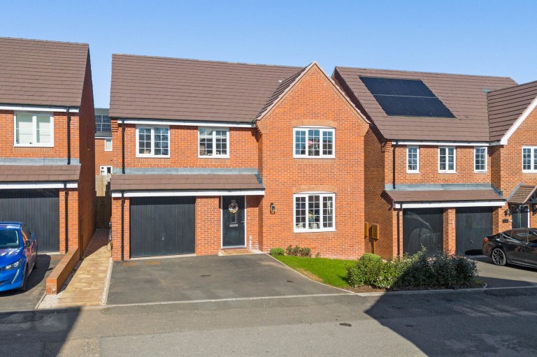 Blacksmiths Drive, Keresley End, CV7