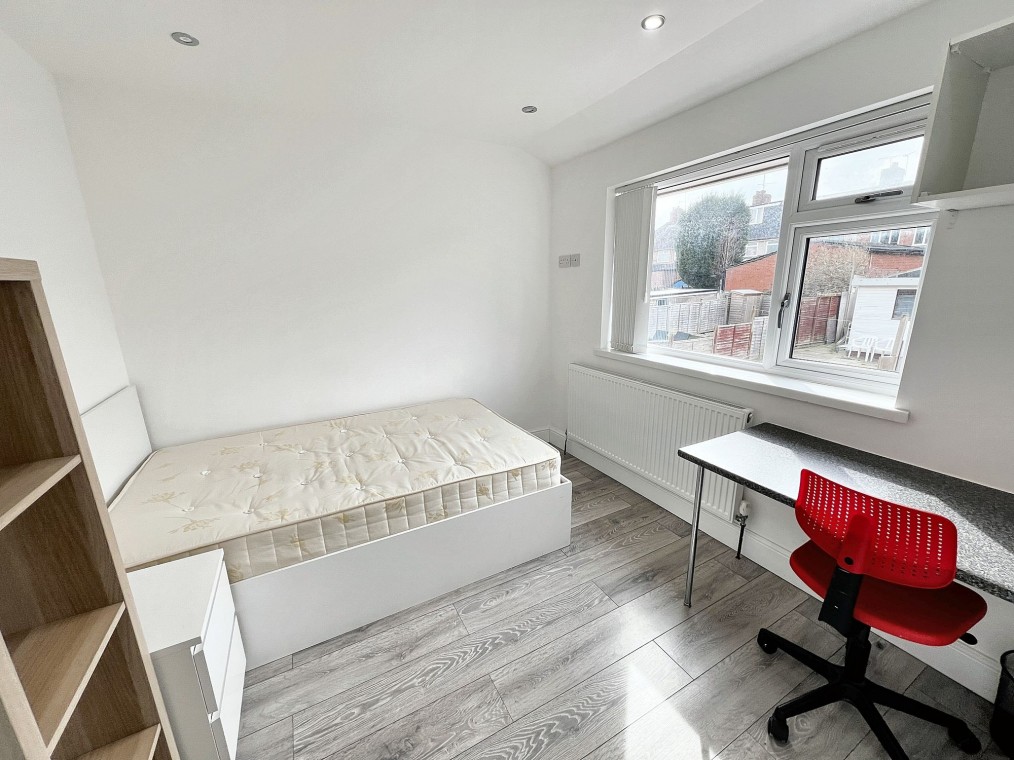 Strathmore Avenue, Coventry, CV1